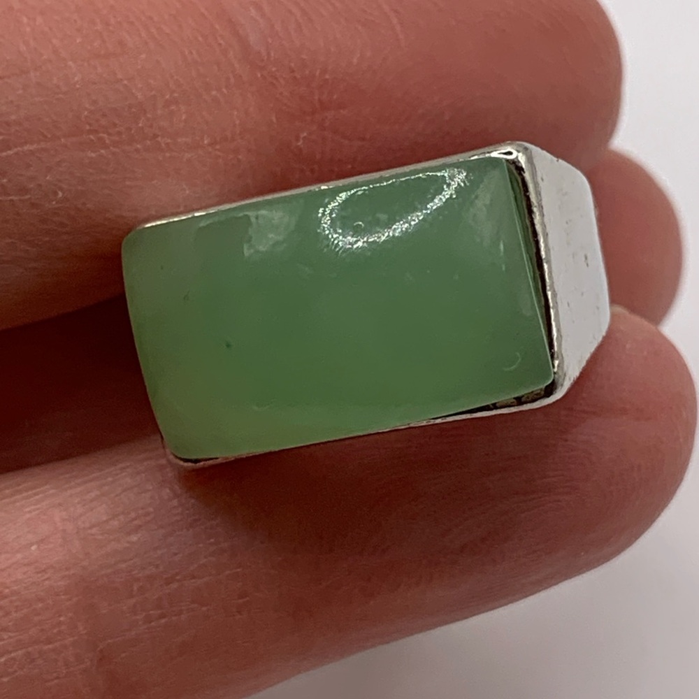 Green and Silver Women's Ring, Size 6 - Picture 4 of 6